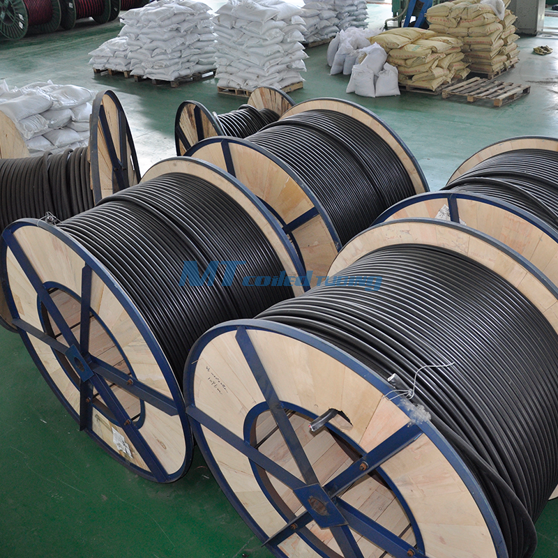 ASTM B751 سبائك النيكل 825 / UNS N08825 أنابيب مغلفة متينة مع HDPE